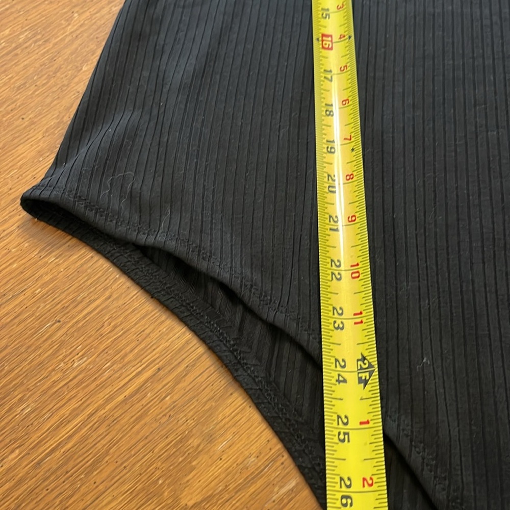 NWT Black Puff Sleeves Ribbed Body Suit w/ Sweetheart
Neckline Plus Size 3x - Picture 11 of 16